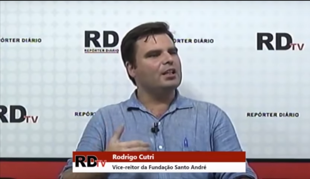 No momento você está vendo FSA esclarece demissões e abre concurso para professores