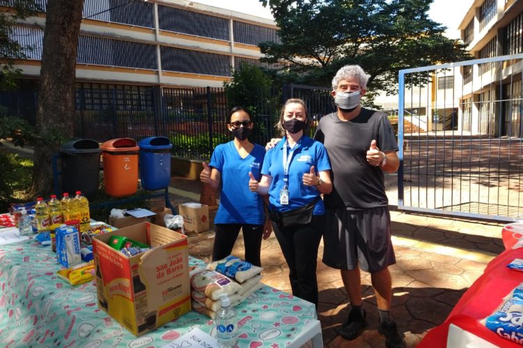 Alunos da Fundação Santo André realizam campanha de Doação de Alimentos