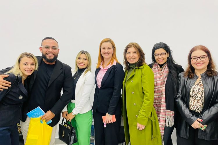 Alunos do curso de direito da Fundação Santo André participaram do 1º Encontro Regional das Comissões da Mulher Advogada do ABCDMRR