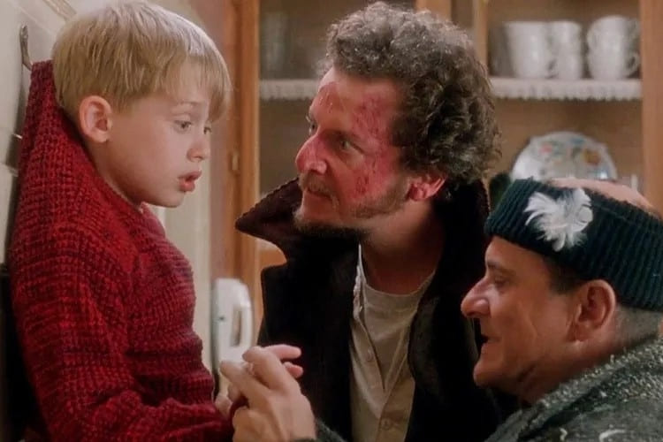Esqueceram de Mim (1990) é um dos melhores filmes de natal para assistir no fim de ano