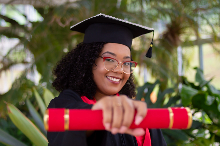 Quais são as vantagens de fazer uma pós-graduação?