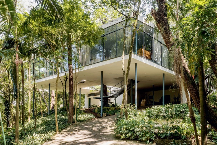 Casa de Vidro é uma das principais obras de Lina Bo Bardi