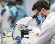 Biomedicina: o que é, o que estuda e tudo sobre o curso