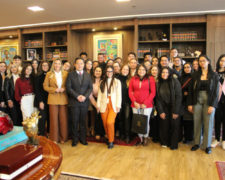 Alunos da Fundação Santo André visitam escritório Nelson Wilians Advogados