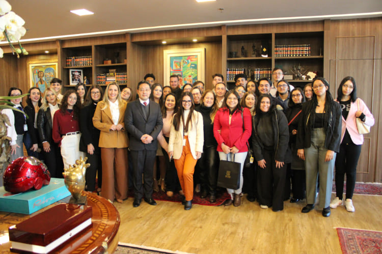 Alunos da Fundação Santo André conhecem o escritório Nelson Wilians Advogados