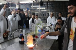 Fundação Santo André promove aula temática de Halloween para alunos do ciclo básico de Engenharia