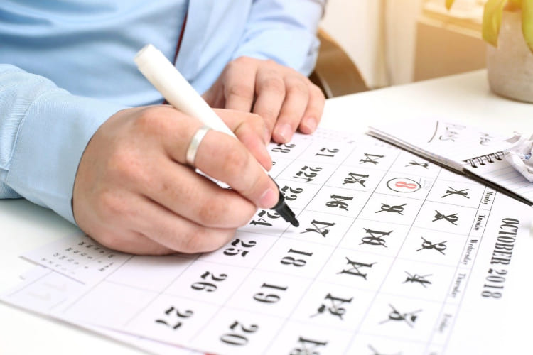 Monte um calendário antes de fazer seu cronograma de estudos para o ENEM 2024