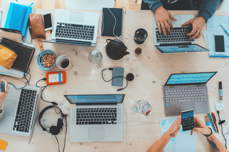 A Inteligência Artificial está cada vez mais inserida no mercado de trabalho e na área acadêmica
