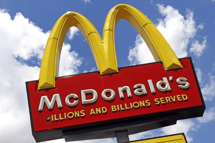 Entenda como ocorreu o surto da bactéria E. coli nos McDonald's dos Estados Unidos