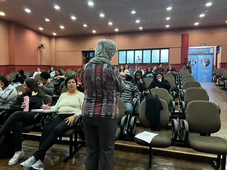 vale a pena começar faculdade depois dos 30