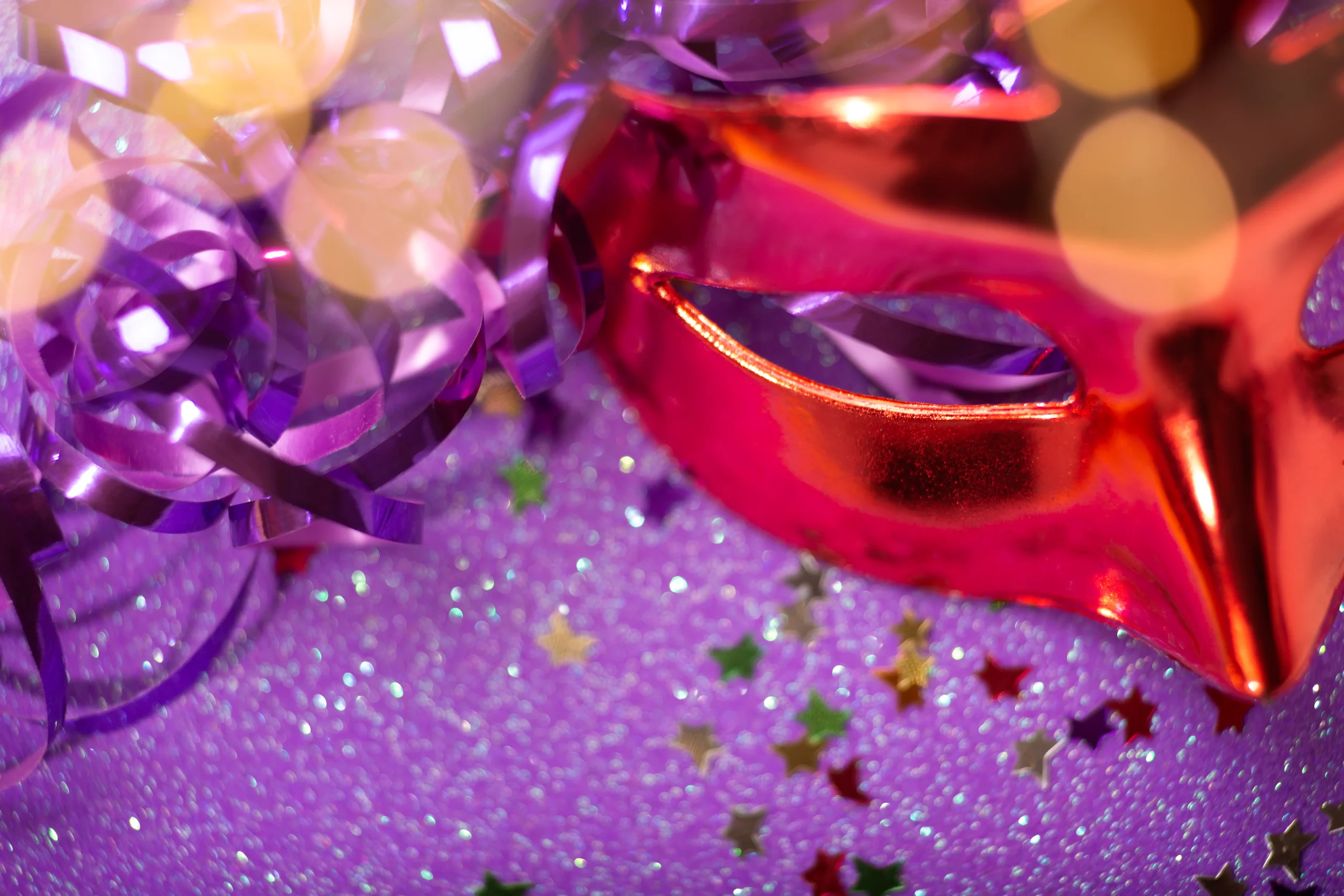 Você está visualizando atualmente Impacto ambiental do glitter no Carnaval: alerta de especialista