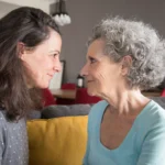 Frases de mãe que fazem sentido depois que a gente cresce