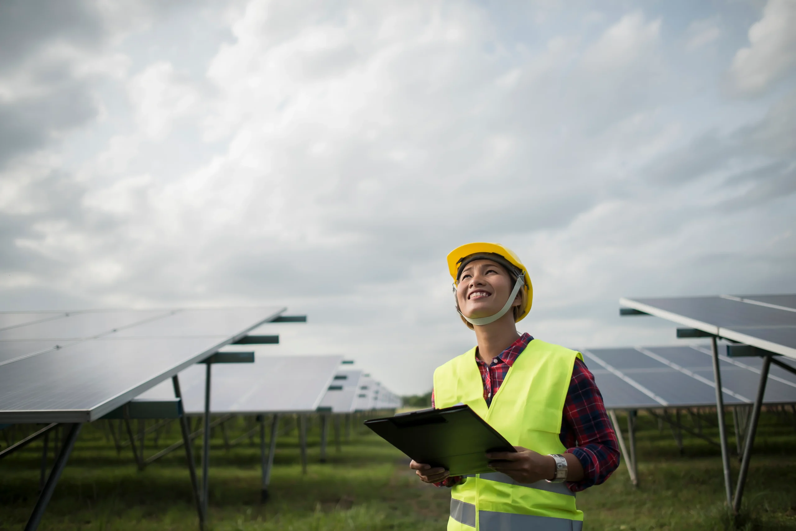 Você está visualizando atualmente Energia solar residencial cresce no Brasil e pode reduzir até 90% da conta de luz