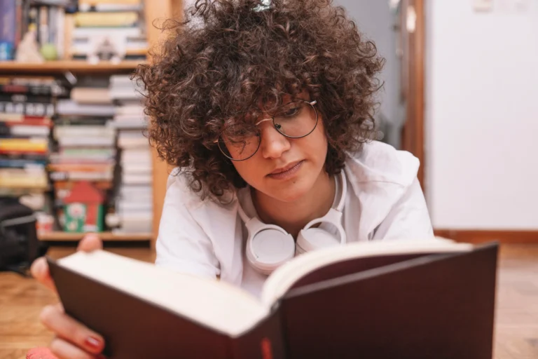 plataformas gratuitas MEC livros e idiomas