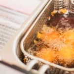 Acrilamida nos alimentos: o que é, riscos e como evitar
