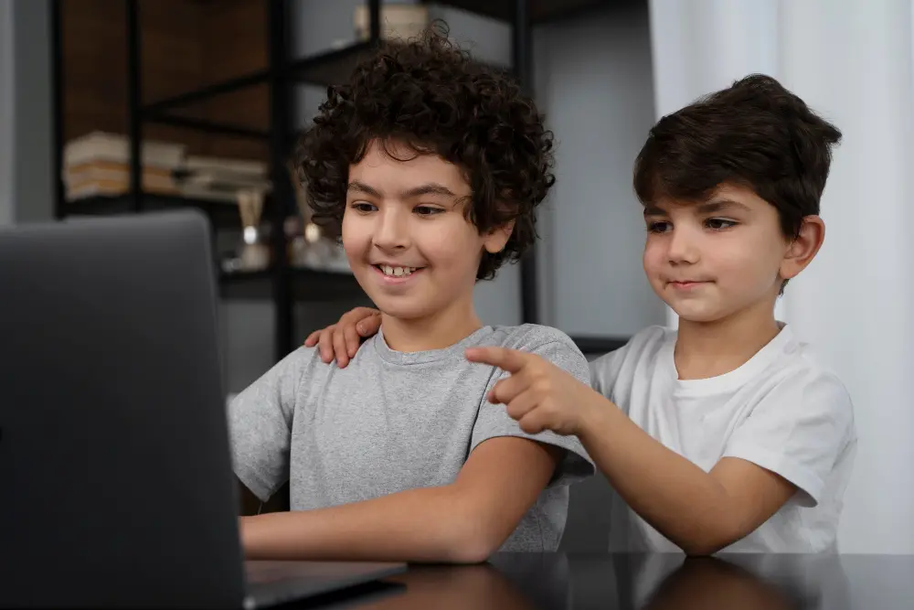 Leia mais sobre o artigo Violência sexual contra crianças na internet: o que diz a nova lei